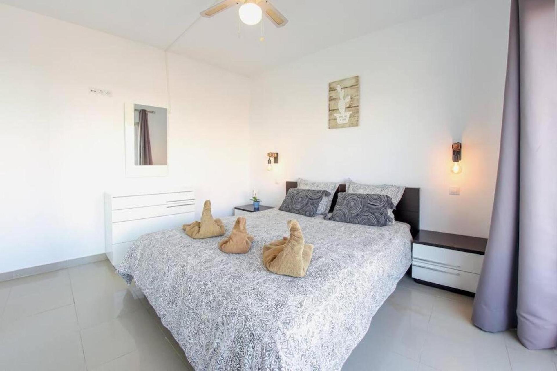 Amazing 2 Bedroom Flat With Beachfront And Pool, Paraiso Del Sur A306 플라야 파라이소 외부 사진