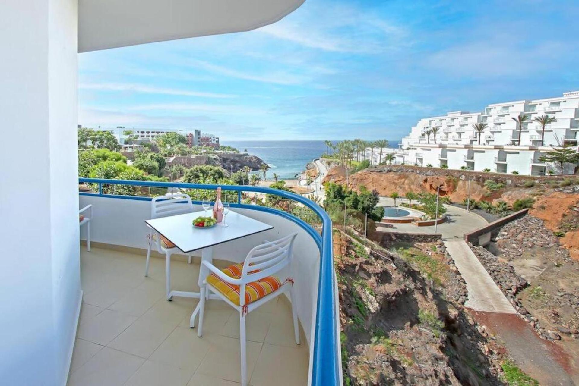 Amazing 2 Bedroom Flat With Beachfront And Pool, Paraiso Del Sur A306 플라야 파라이소 외부 사진
